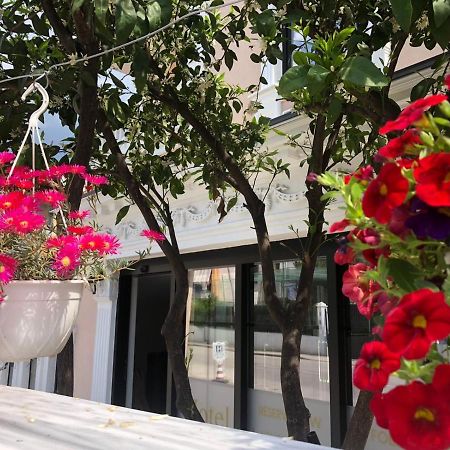 Sr99 Hotel Τίρανα Εξωτερικό φωτογραφία