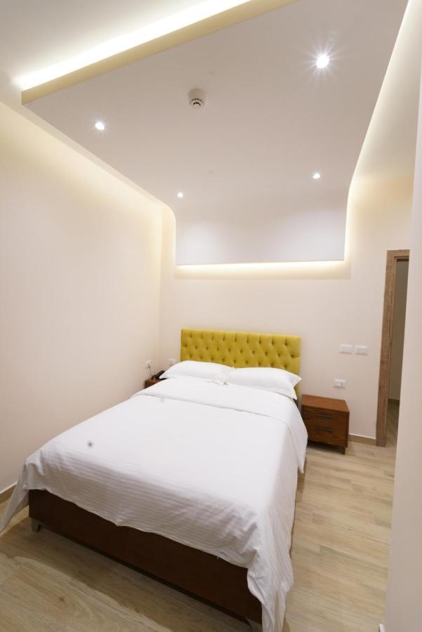 Sr99 Hotel Τίρανα Εξωτερικό φωτογραφία
